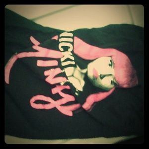 Nicki Minaj tube top cut back